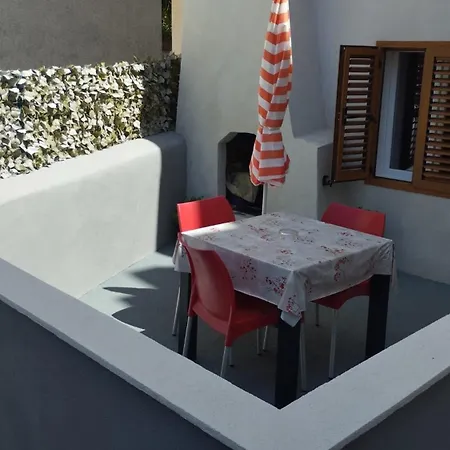 J&t - App J&t Apartment Mali Losinj